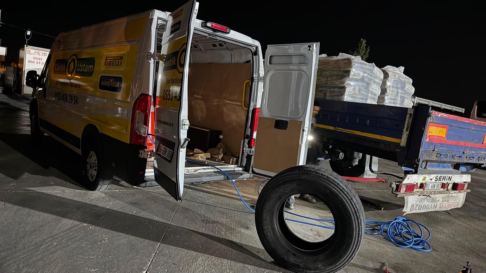 Mobil servis aracıyla yerinde lastik müdahalesi